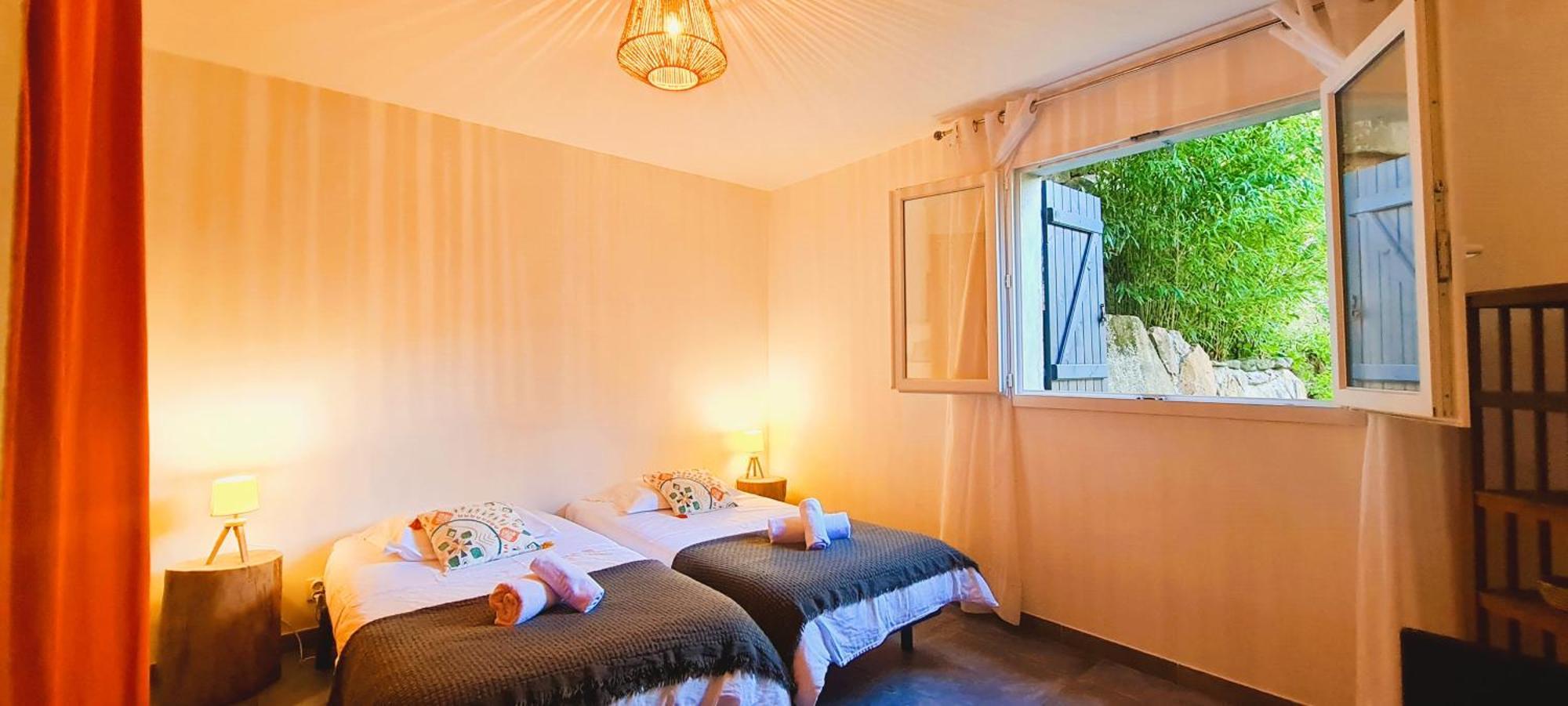 Appt RDC 90 m2 NEUF climatisé rivière et plage Sainte-Lucie de Porto-Vecchio Esterno foto